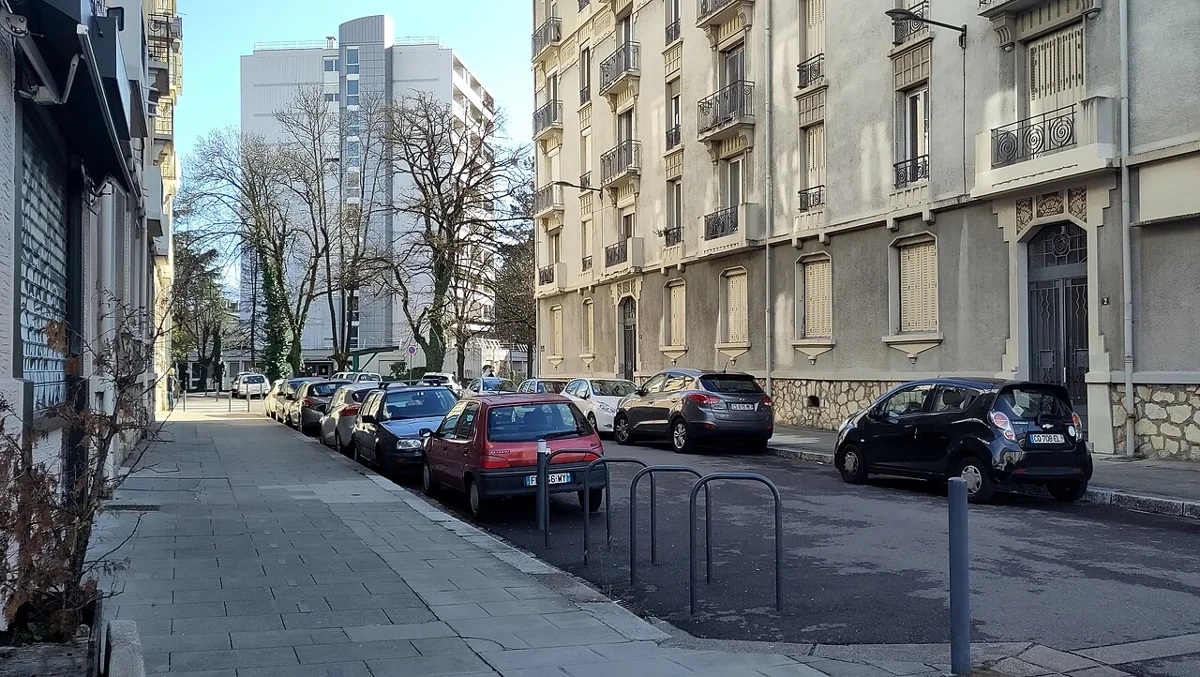 La rue Antoine-Chollier, repère des environs de l’école Clémenceau.