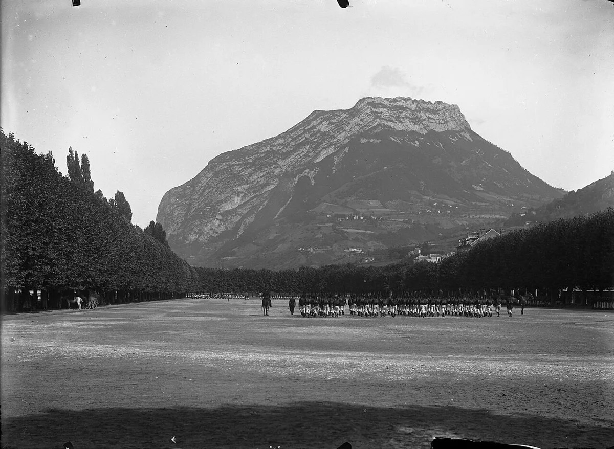 Vue ancienne de l’Esplanade, avant les aménagements actuels