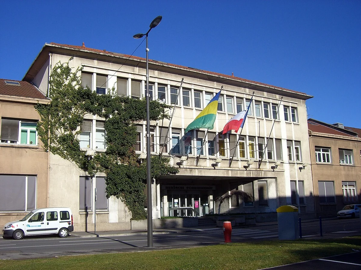 Maison communale de Saint-Martin-d’Hères. Illustration de la commune.